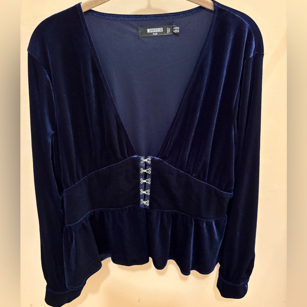 NWOT Missguided Crushed Velvet Corset Top In Dark Blue Women’s Plus Size 14 - Picture 6 of 15